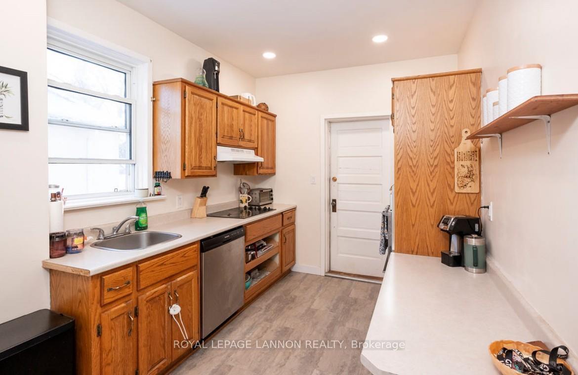 Photo 7 of 519 Vickers Street S, Thunder Bay, Hyde Park — HOMEH
