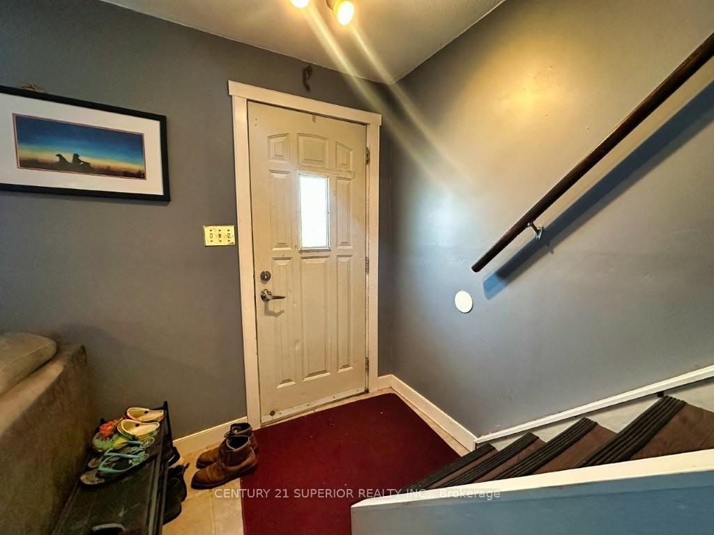 Photo 5 of 623 McLaughlin Street, Thunder Bay, East End — HOMEH