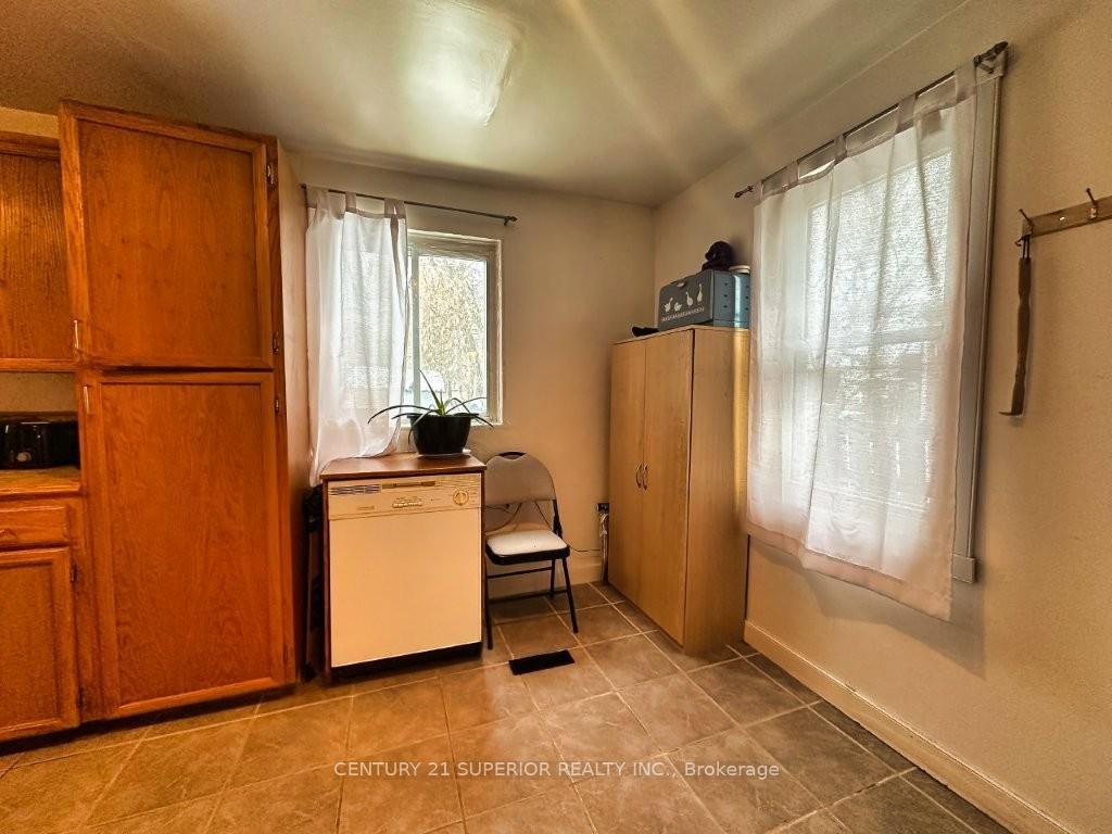Photo 21 of 623 McLaughlin Street, Thunder Bay, East End — HOMEH