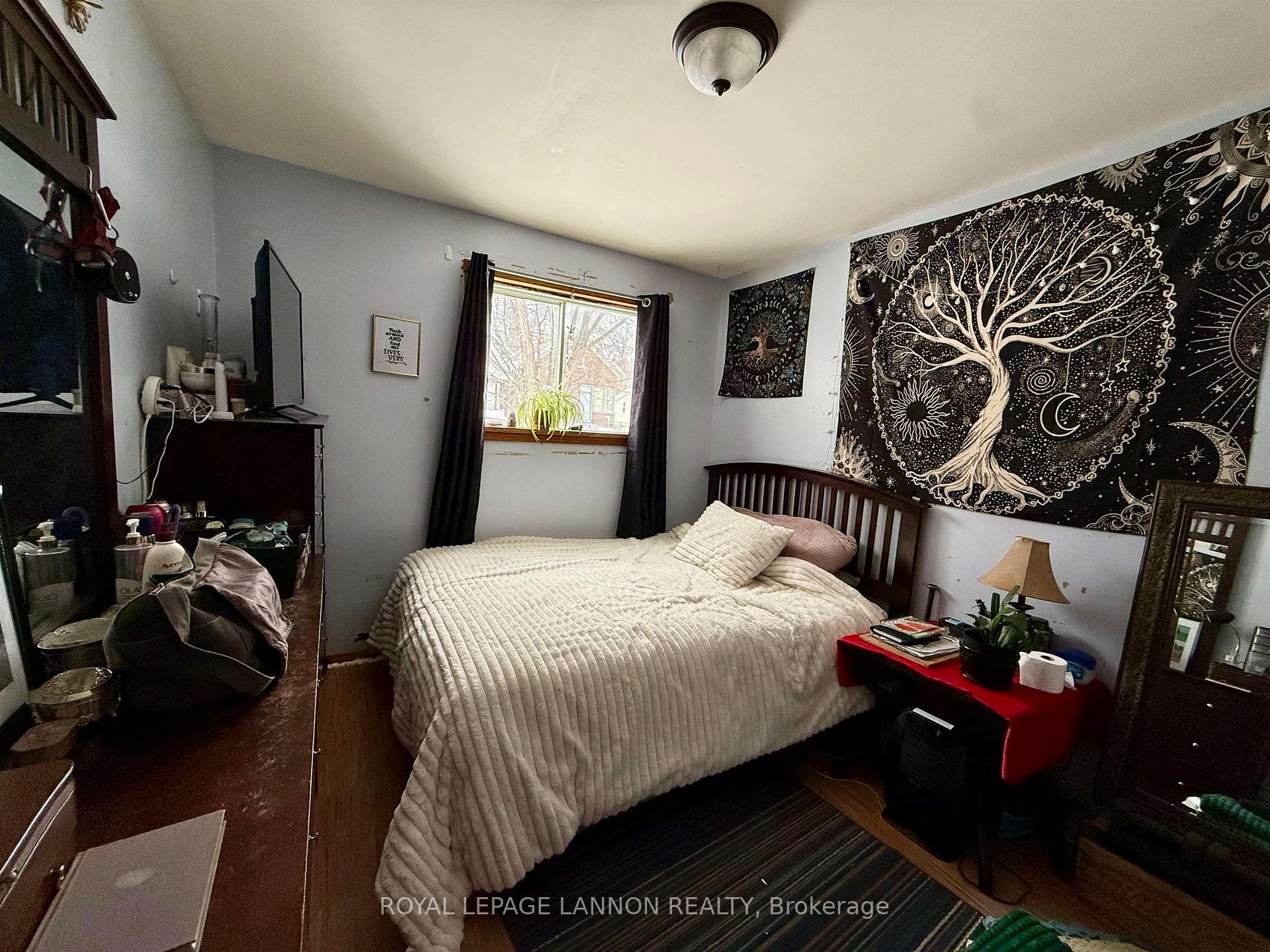 Photo 15 of 61 Ontario Street, Thunder Bay, Court / Cumberland — HOMEH