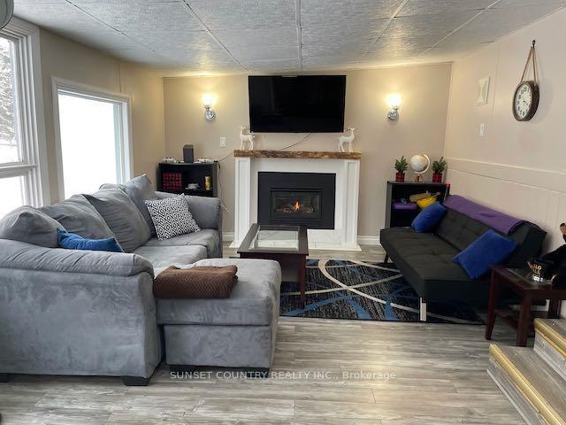 Photo 2 of Unit 2, 638 McGogy Road, Kenora Remote Area, Oxdrift — HOMEH