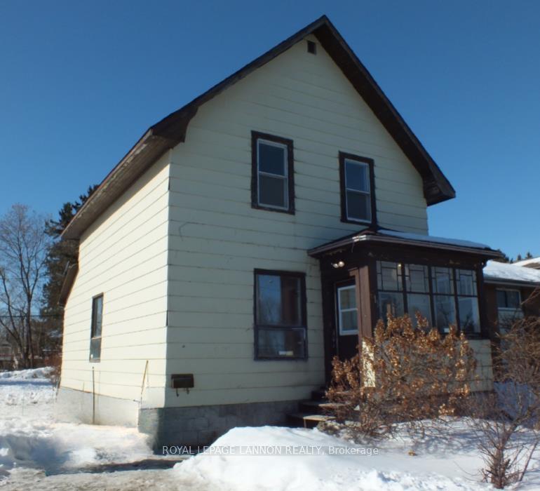 Photo 1 of 611 Vickers Street N, Thunder Bay, McKeller Park — HOMEH