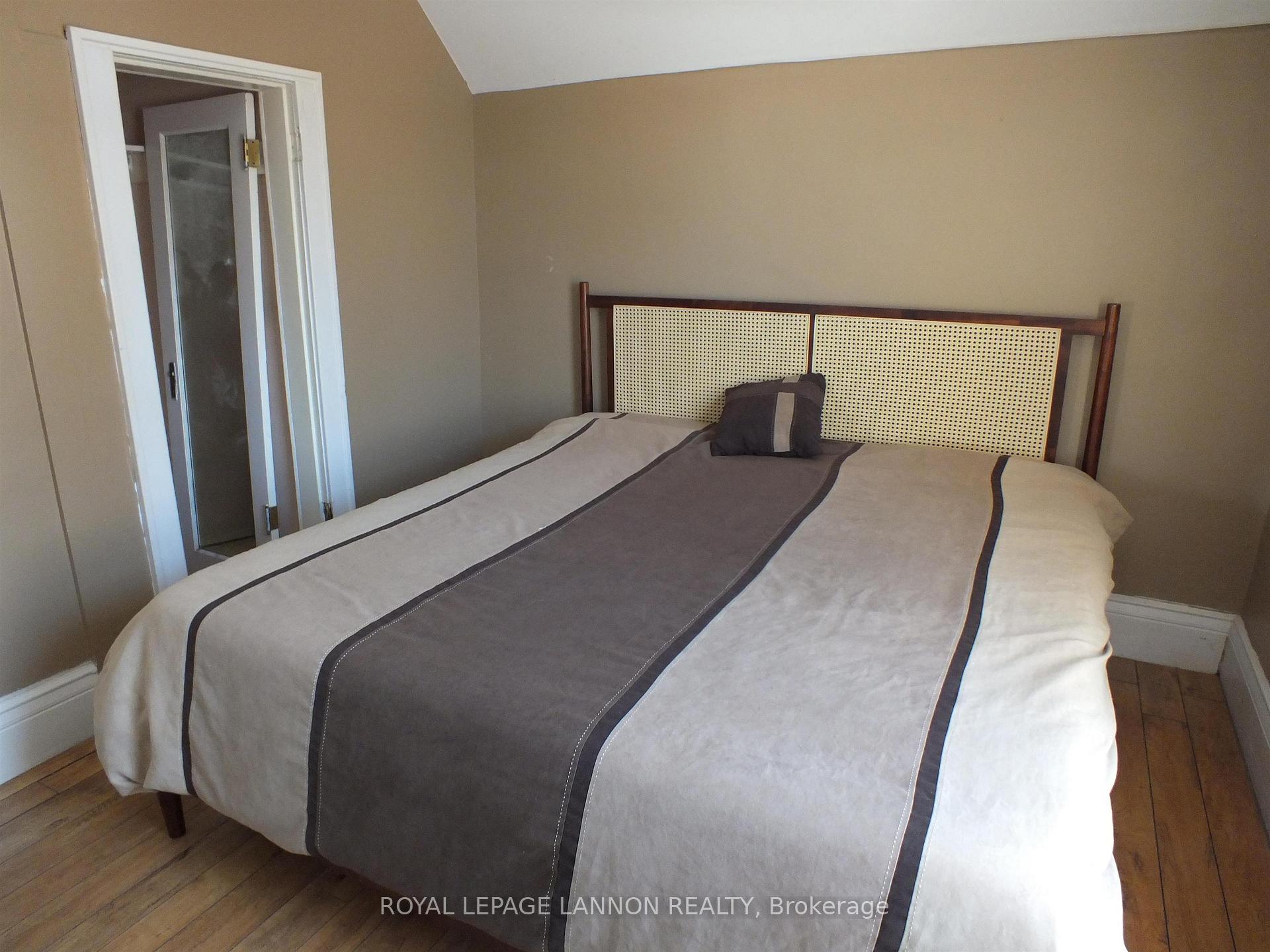 Photo 17 of 611 Vickers Street N, Thunder Bay, McKeller Park — HOMEH