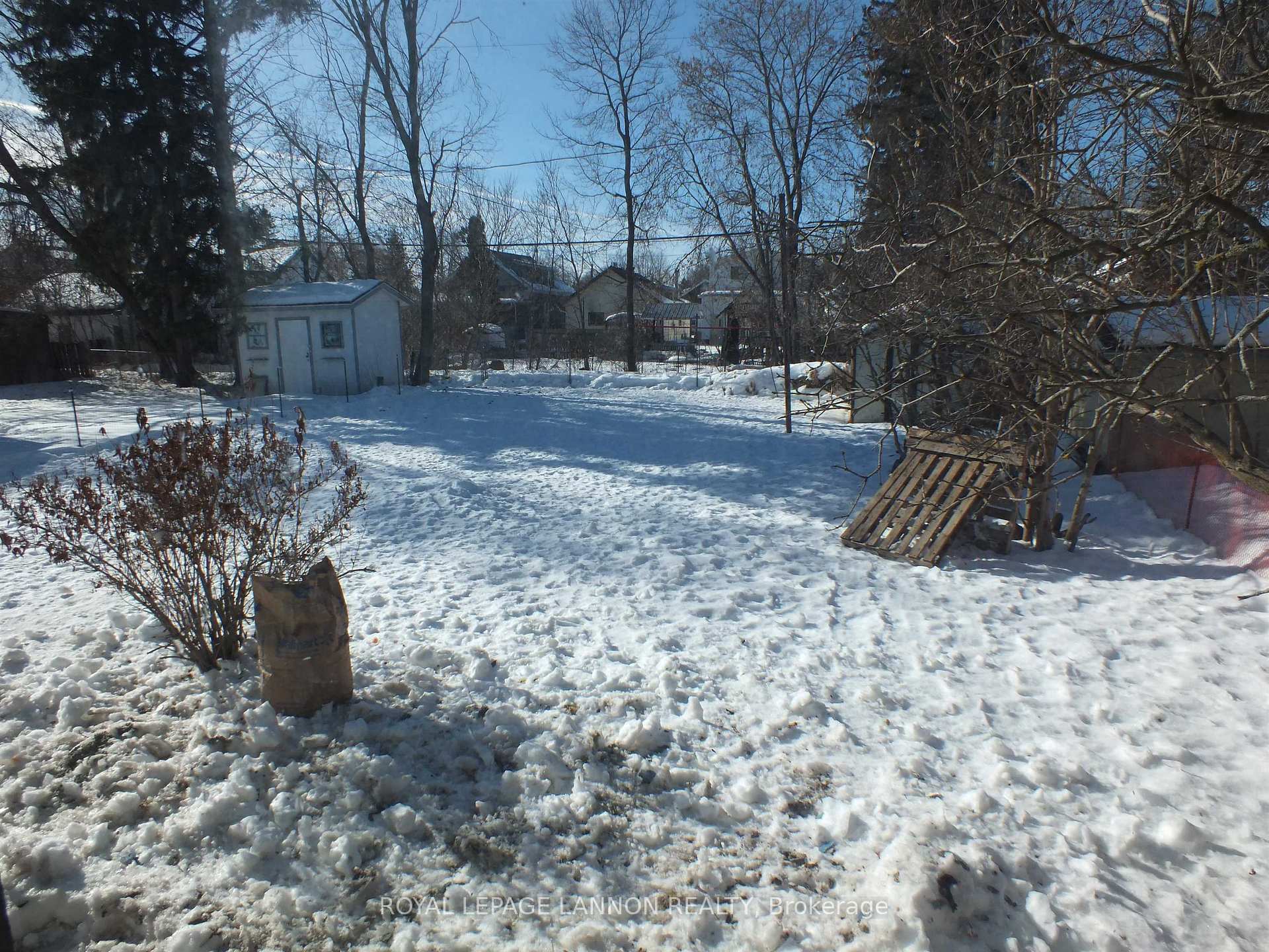 Photo 23 of 611 Vickers Street N, Thunder Bay, McKeller Park — HOMEH