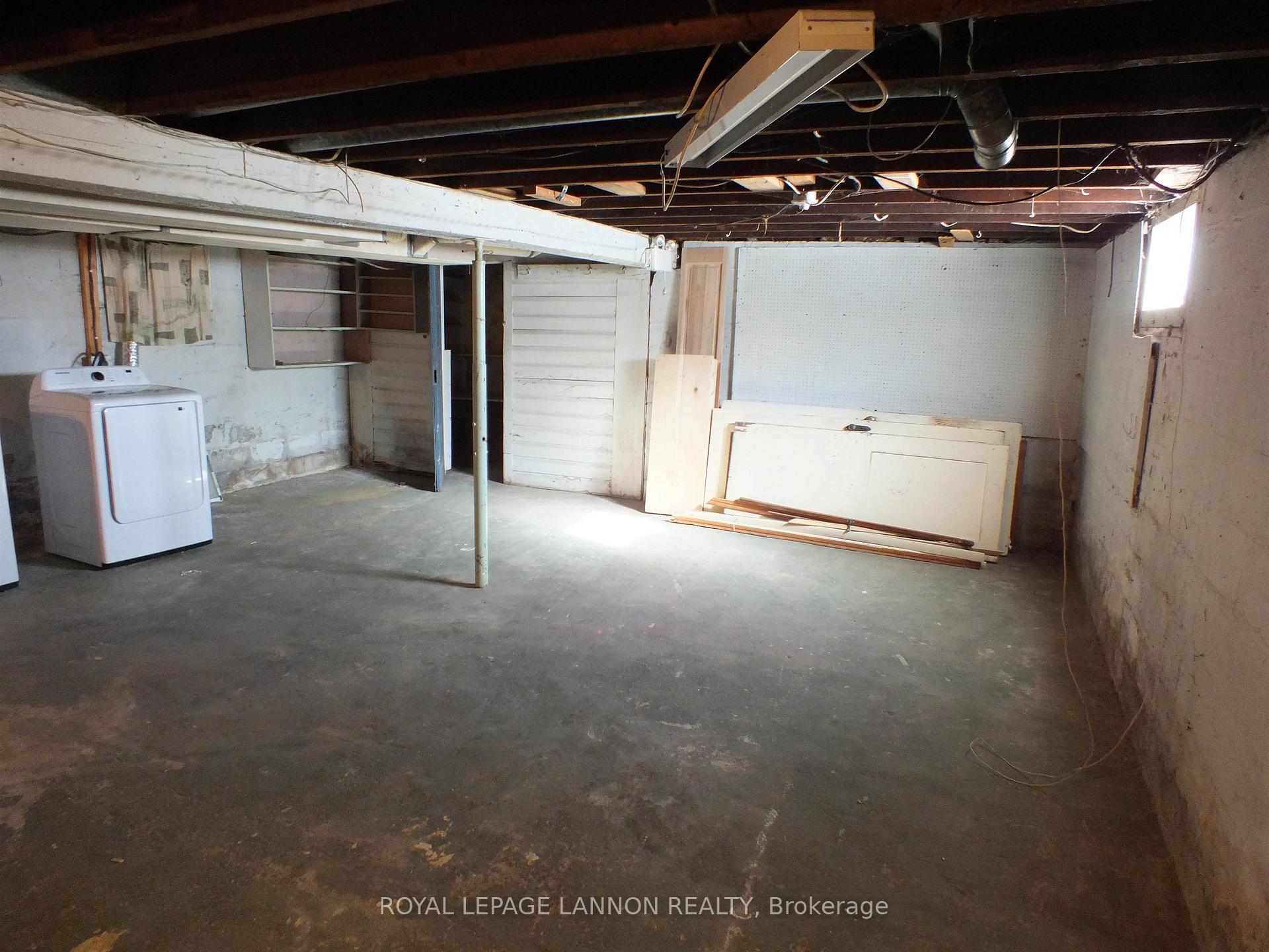 Photo 25 of 611 Vickers Street N, Thunder Bay, McKeller Park — HOMEH
