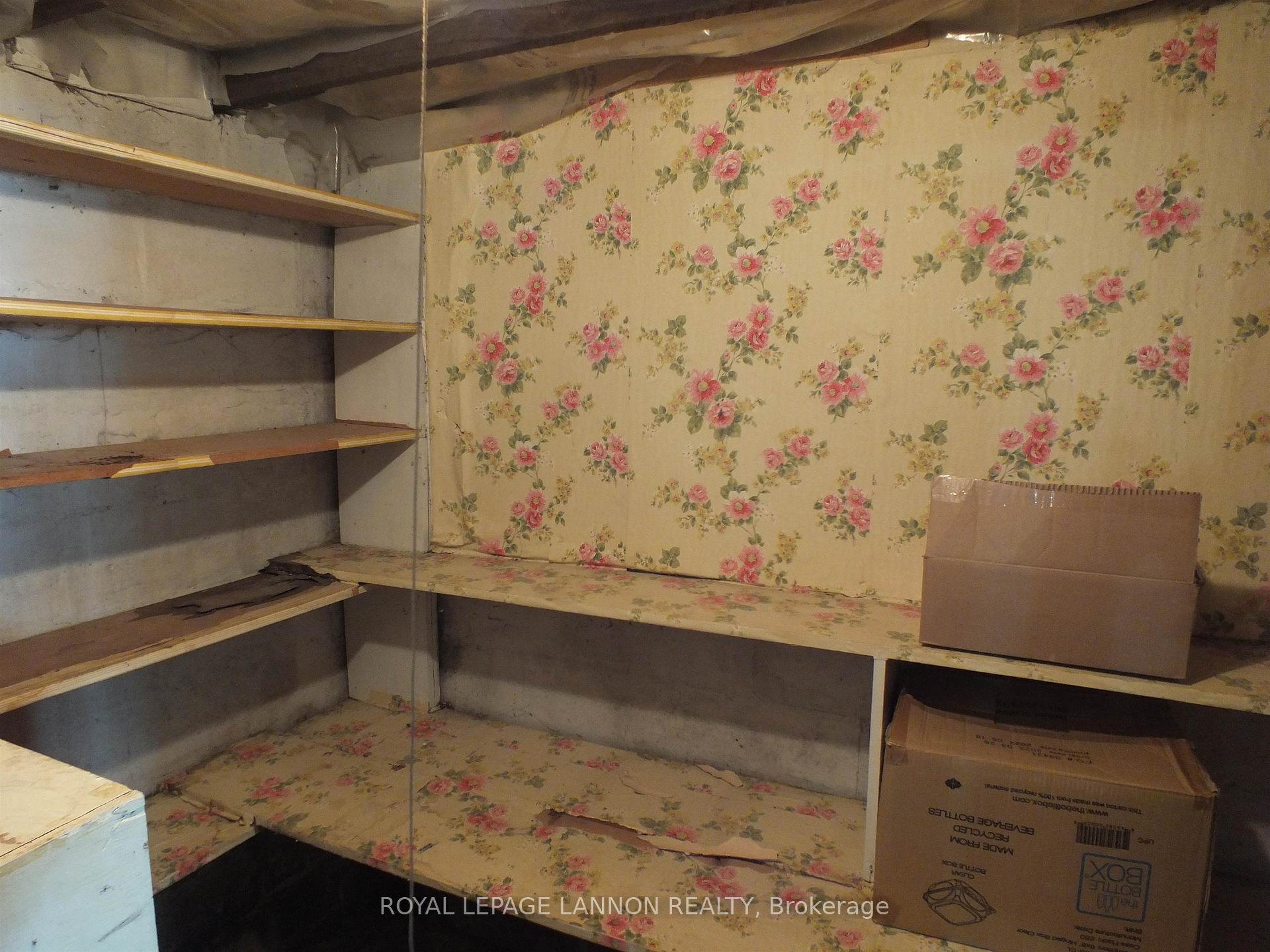 Photo 27 of 611 Vickers Street N, Thunder Bay, McKeller Park — HOMEH