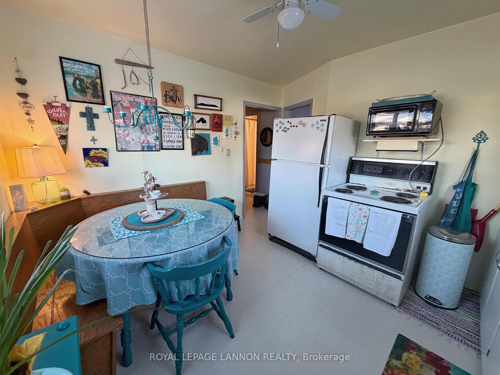 Photo 9 of 325 Rona Street, Thunder Bay, Current River — HOMEH
