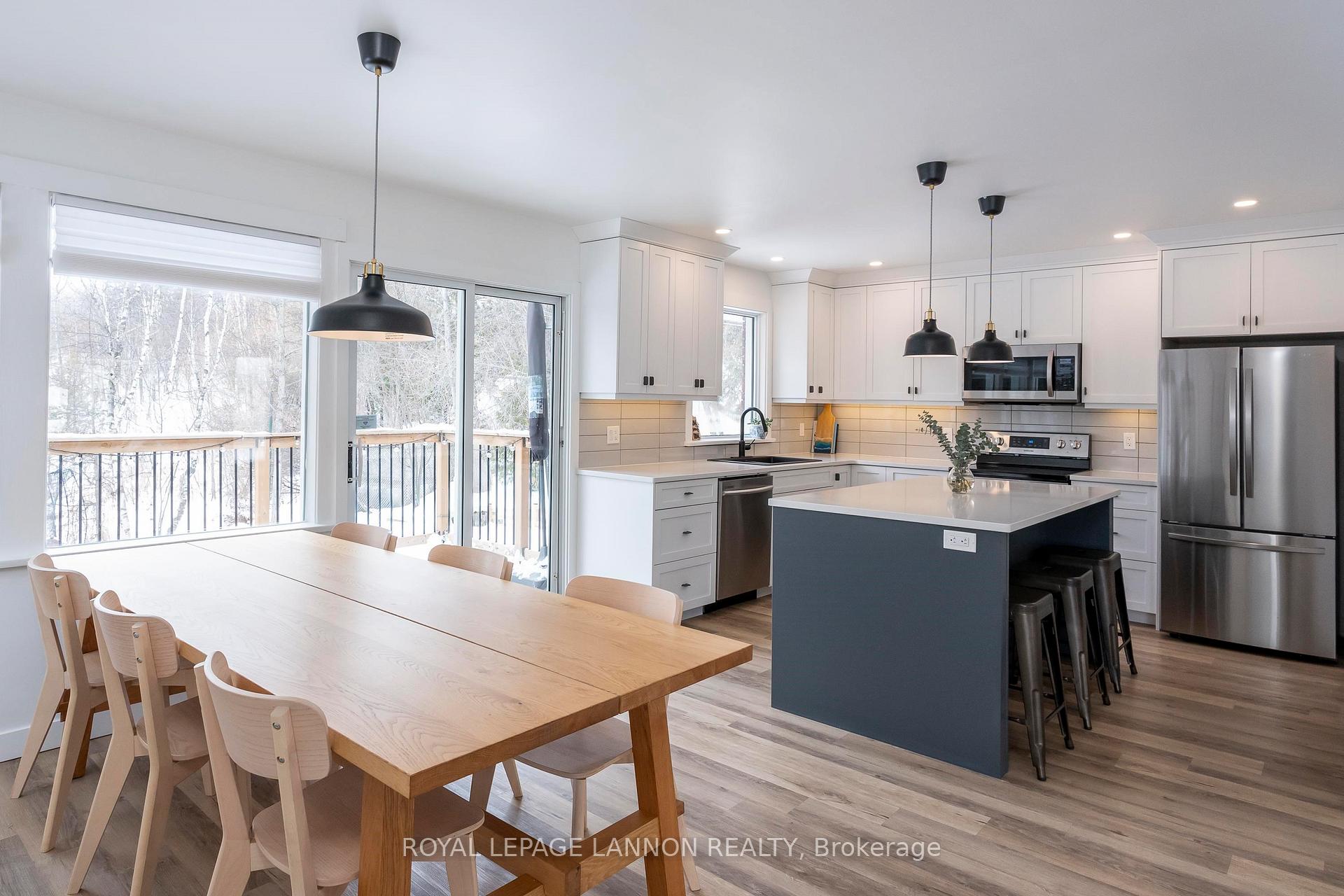 Photo 9 of 381 River Street, Thunder Bay, College Heights — HOMEH