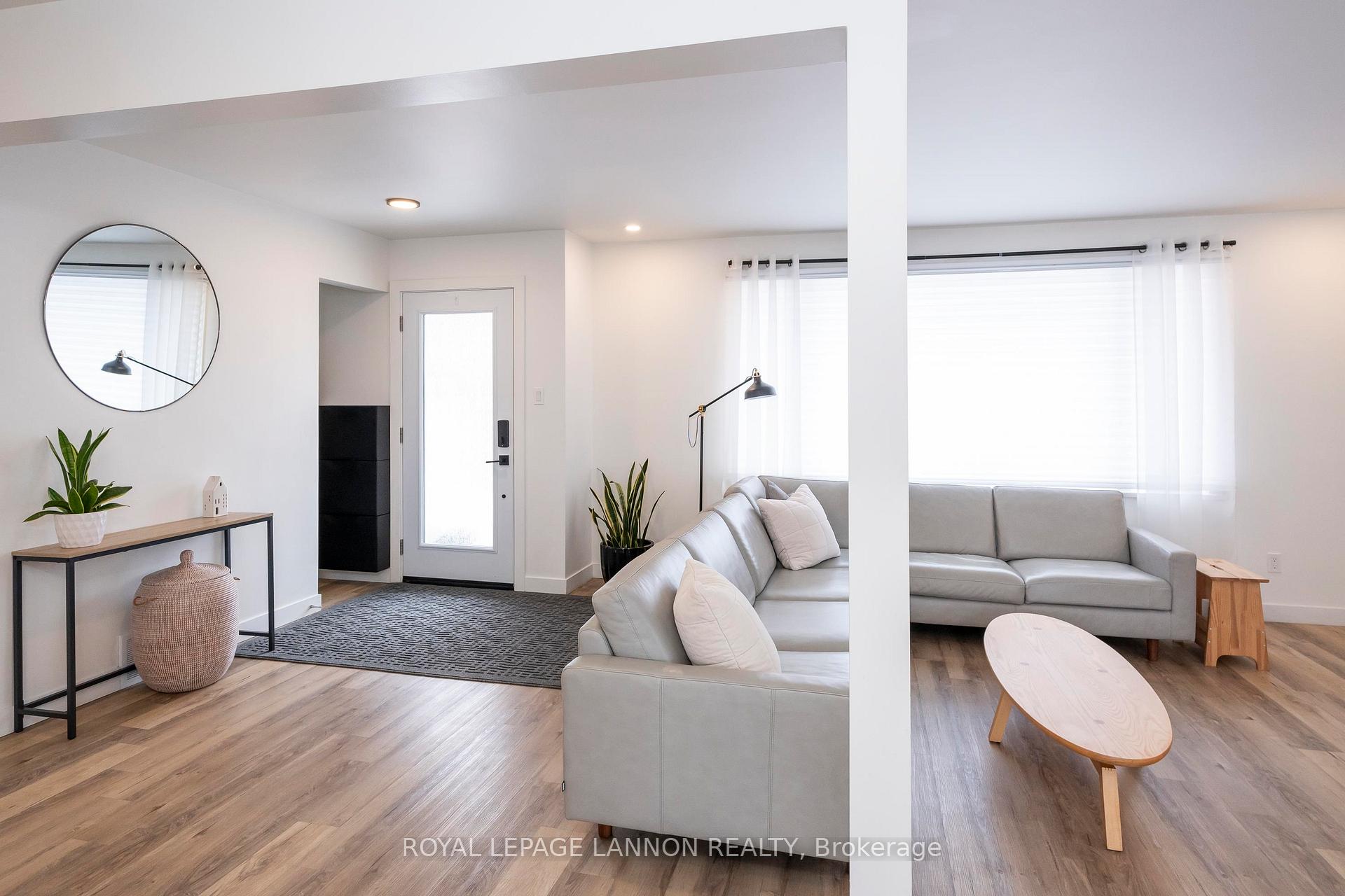 Photo 18 of 381 River Street, Thunder Bay, College Heights — HOMEH