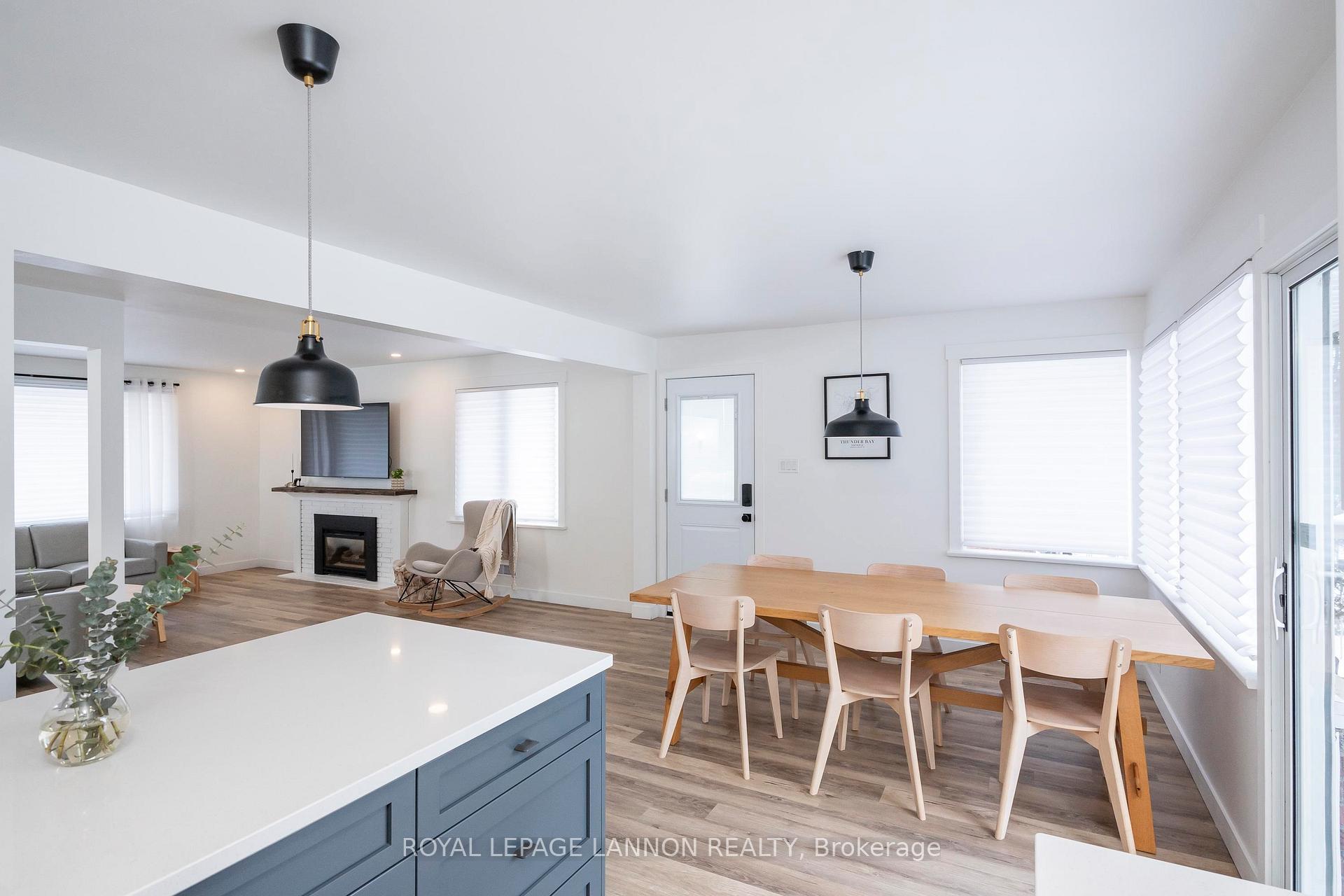 Photo 19 of 381 River Street, Thunder Bay, College Heights — HOMEH