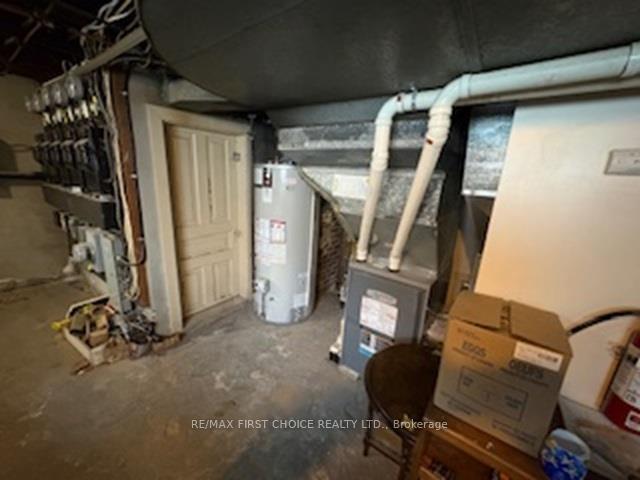 Photo 15 of 124 Vickers Street S, Thunder Bay, McKeller Park — HOMEH