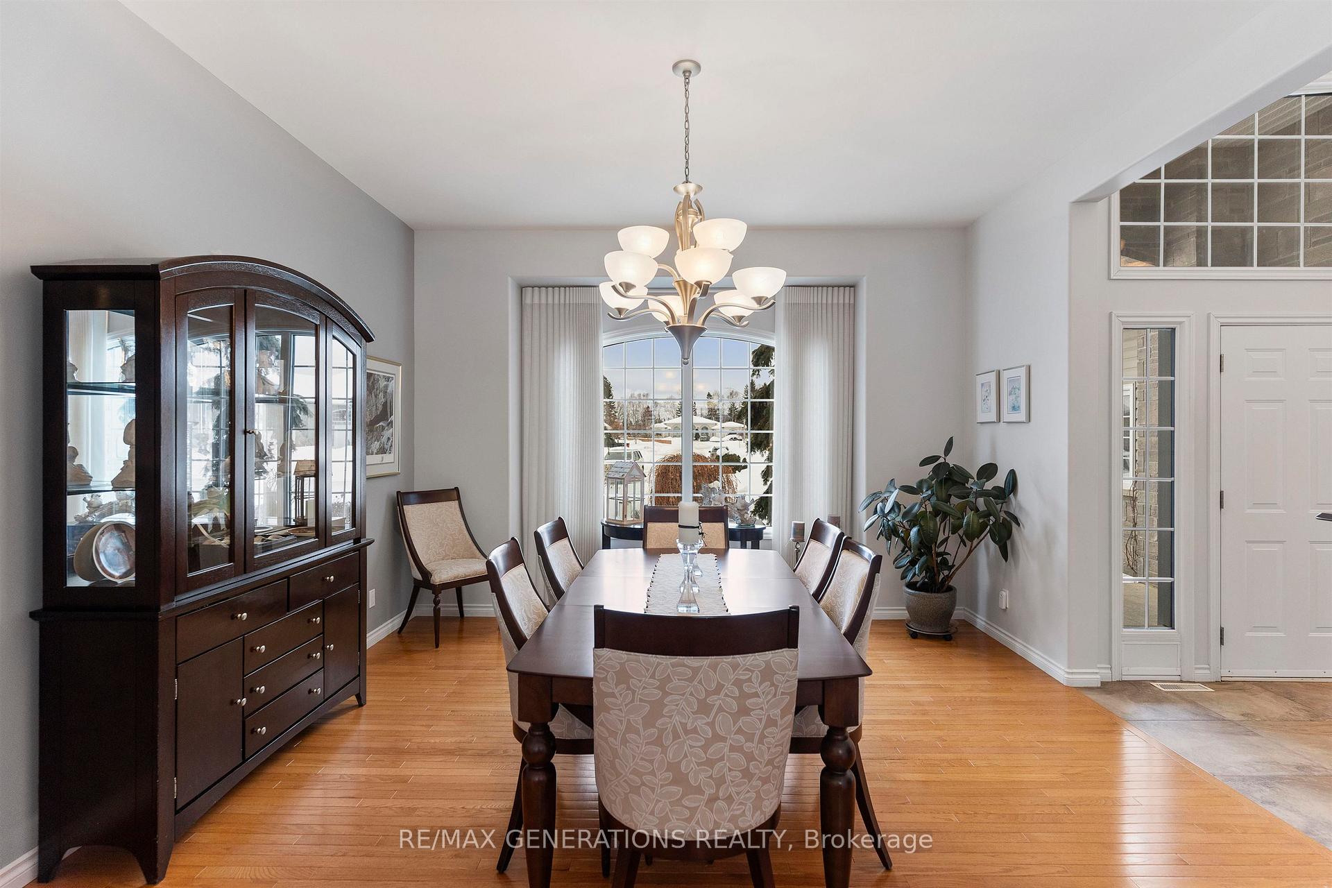 Photo 13 of 128 Wolverine Crescent, Thunder Bay, Parkdale — HOMEH