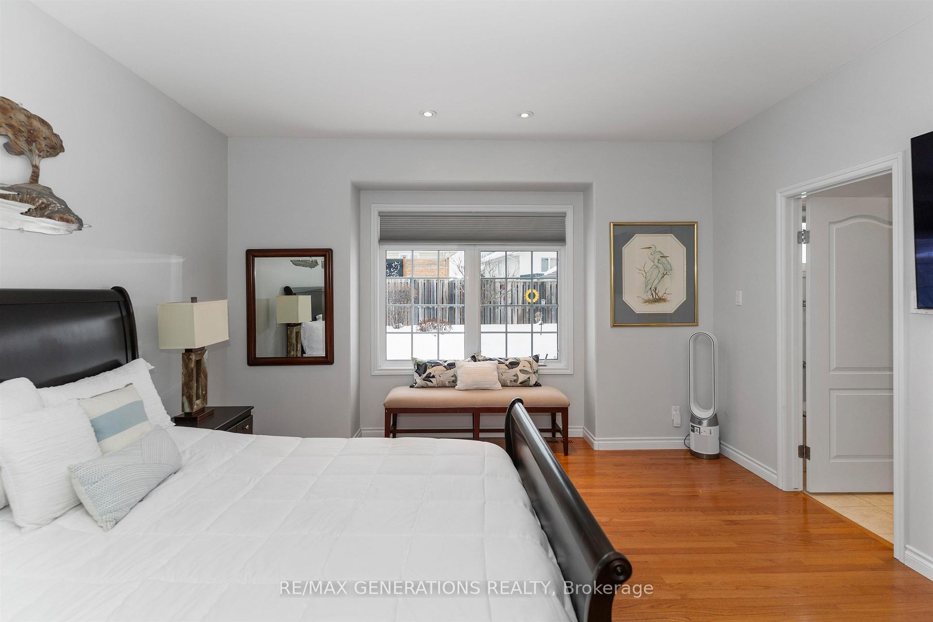 Photo 20 of 128 Wolverine Crescent, Thunder Bay, Parkdale — HOMEH