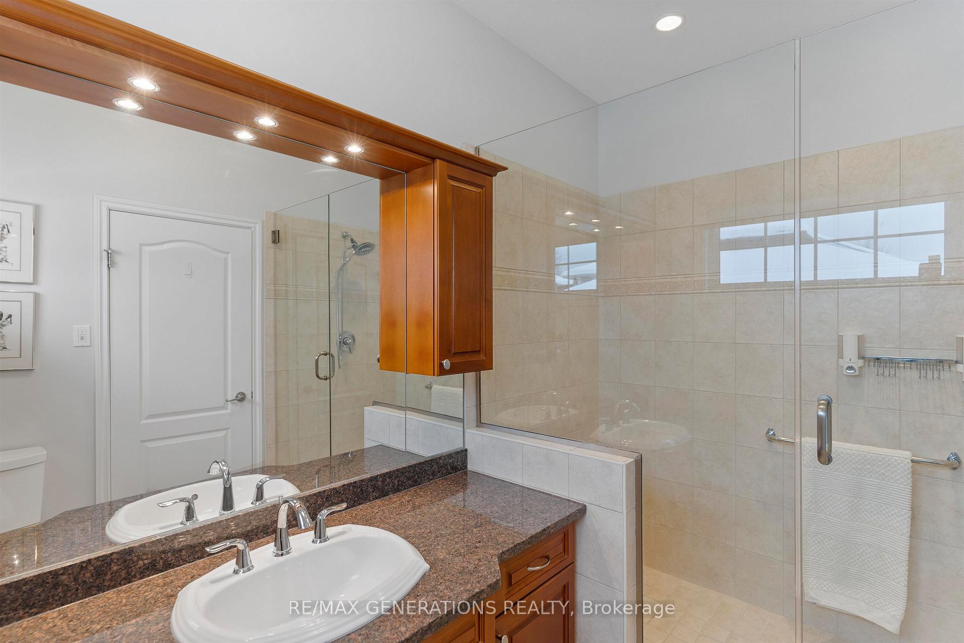 Photo 22 of 128 Wolverine Crescent, Thunder Bay, Parkdale — HOMEH