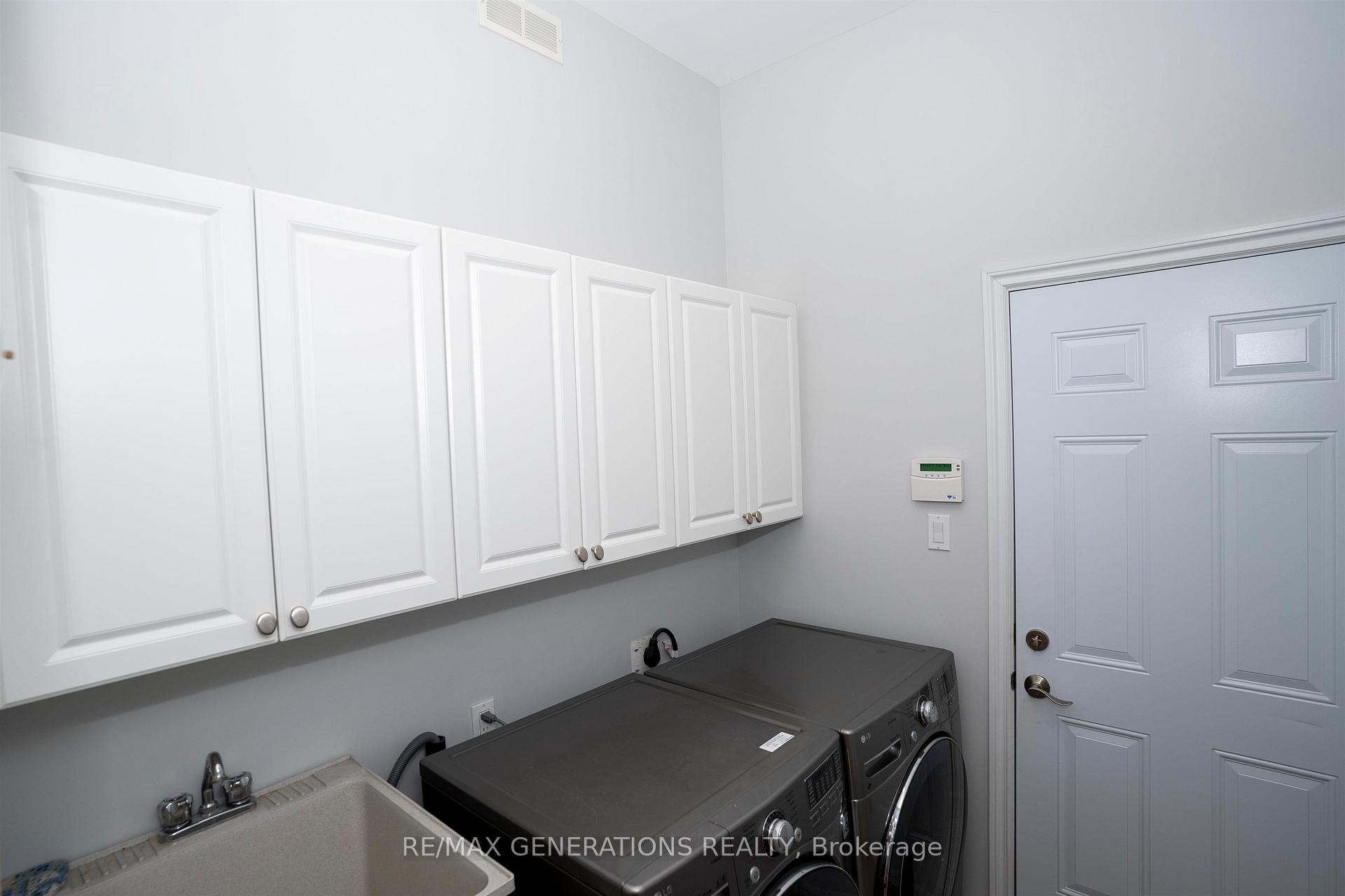 Photo 32 of 128 Wolverine Crescent, Thunder Bay, Parkdale — HOMEH