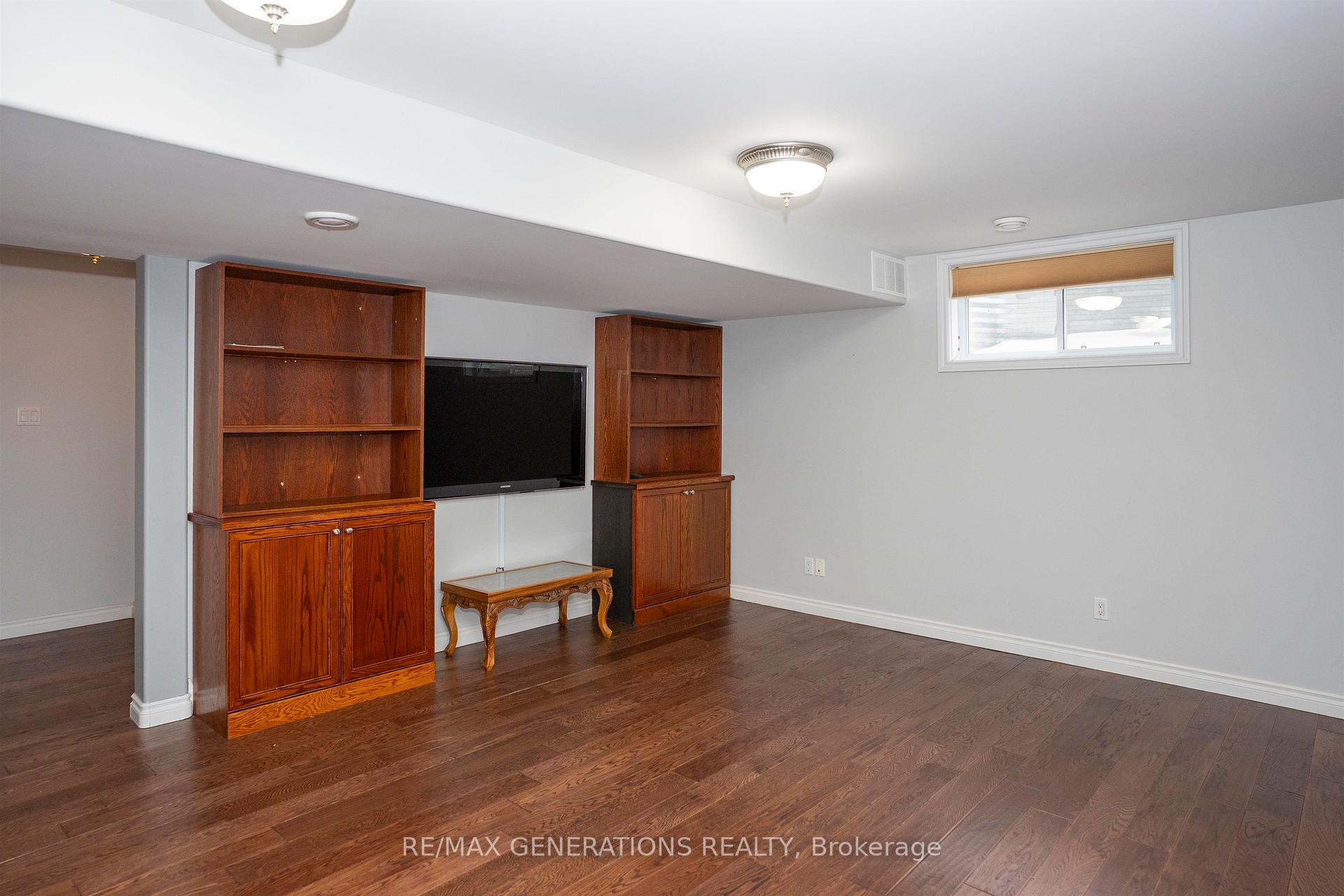 Photo 37 of 128 Wolverine Crescent, Thunder Bay, Parkdale — HOMEH