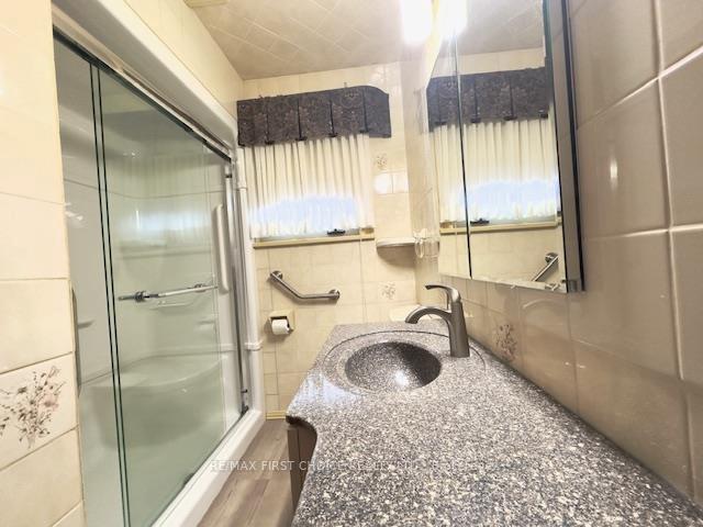 Photo 14 of 604 Rosewood Crescent, Thunder Bay, Green Acres — HOMEH