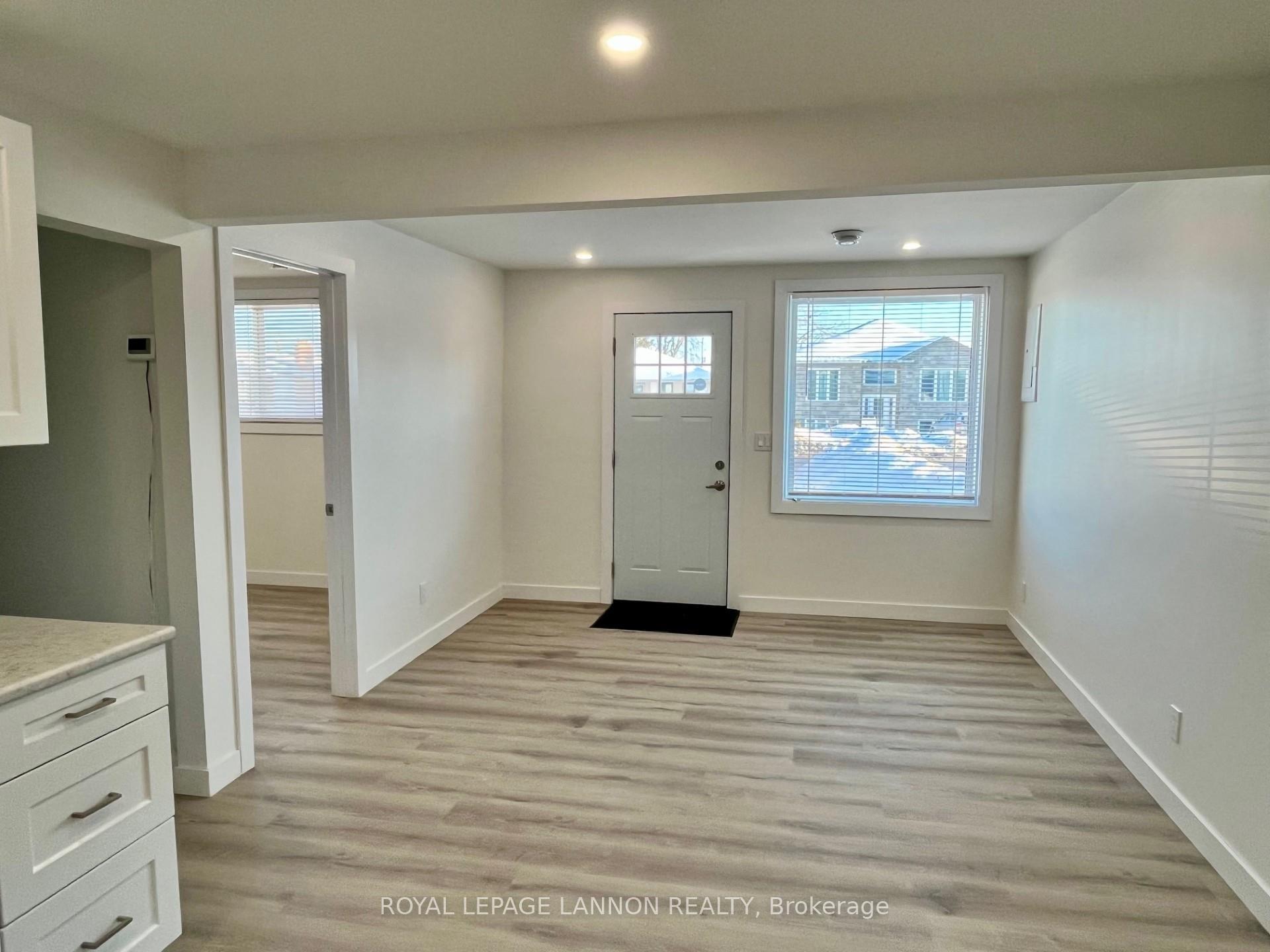 Photo 3 of 514 Strand Avenue, Thunder Bay, John Street North — HOMEH