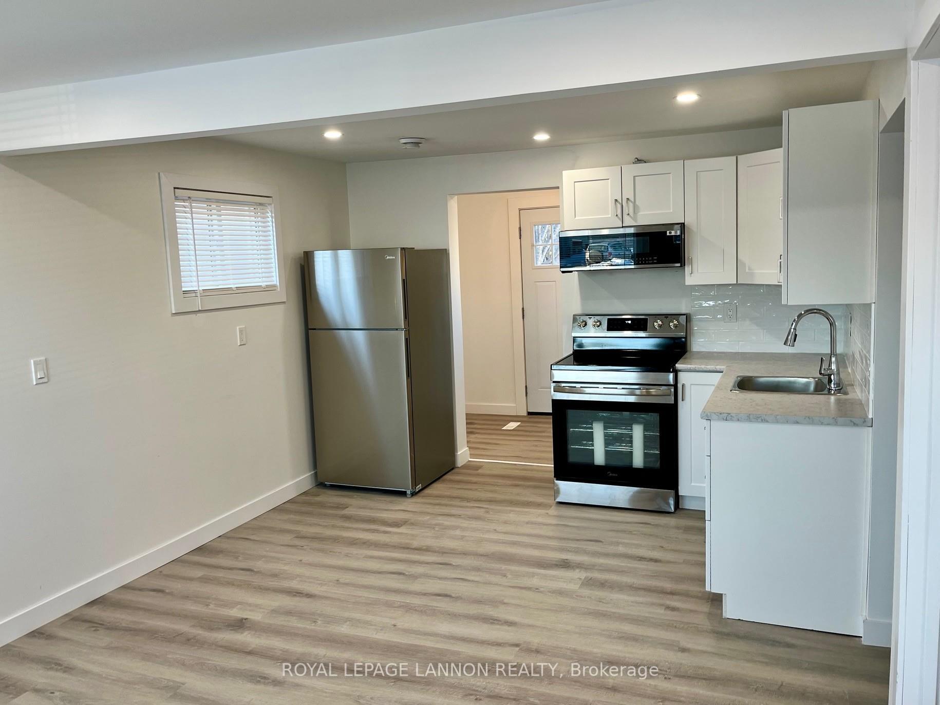 Photo 6 of 514 Strand Avenue, Thunder Bay, John Street North — HOMEH