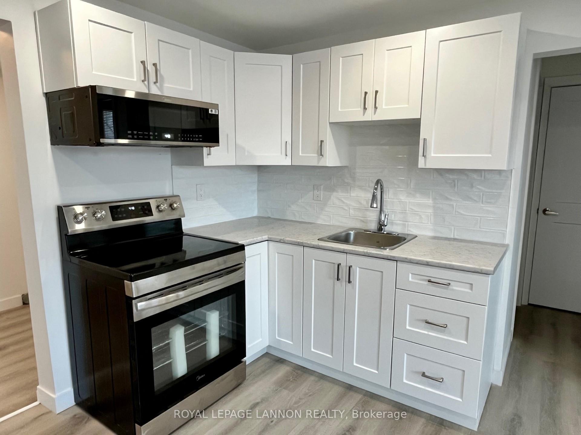 Photo 7 of 514 Strand Avenue, Thunder Bay, John Street North — HOMEH