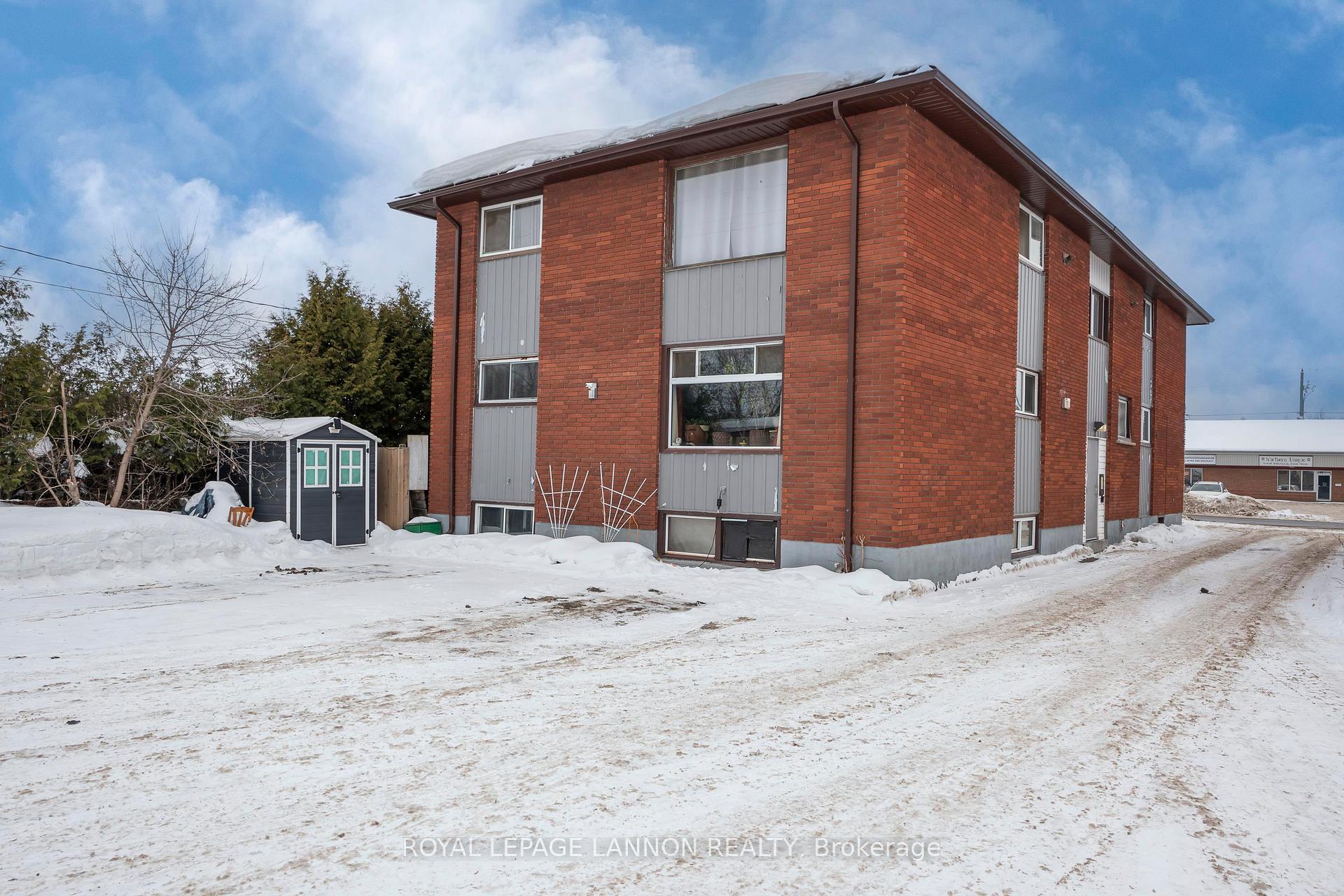 Photo 5 of 140 Frederica St E, Thunder Bay, Westfort — HOMEH