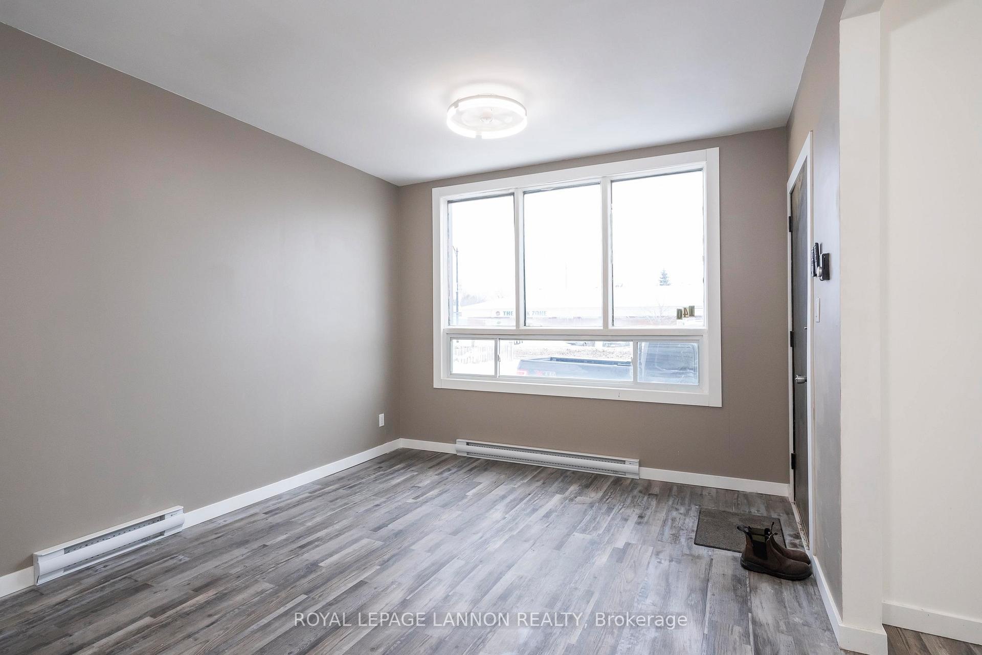 Photo 6 of 140 Frederica St E, Thunder Bay, Westfort — HOMEH