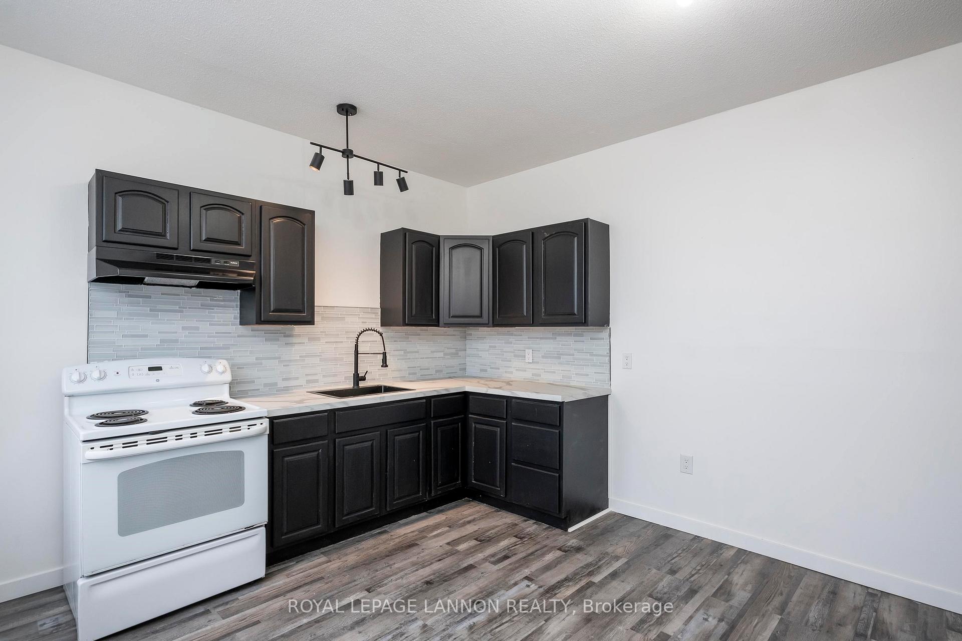 Photo 13 of 140 Frederica St E, Thunder Bay, Westfort — HOMEH