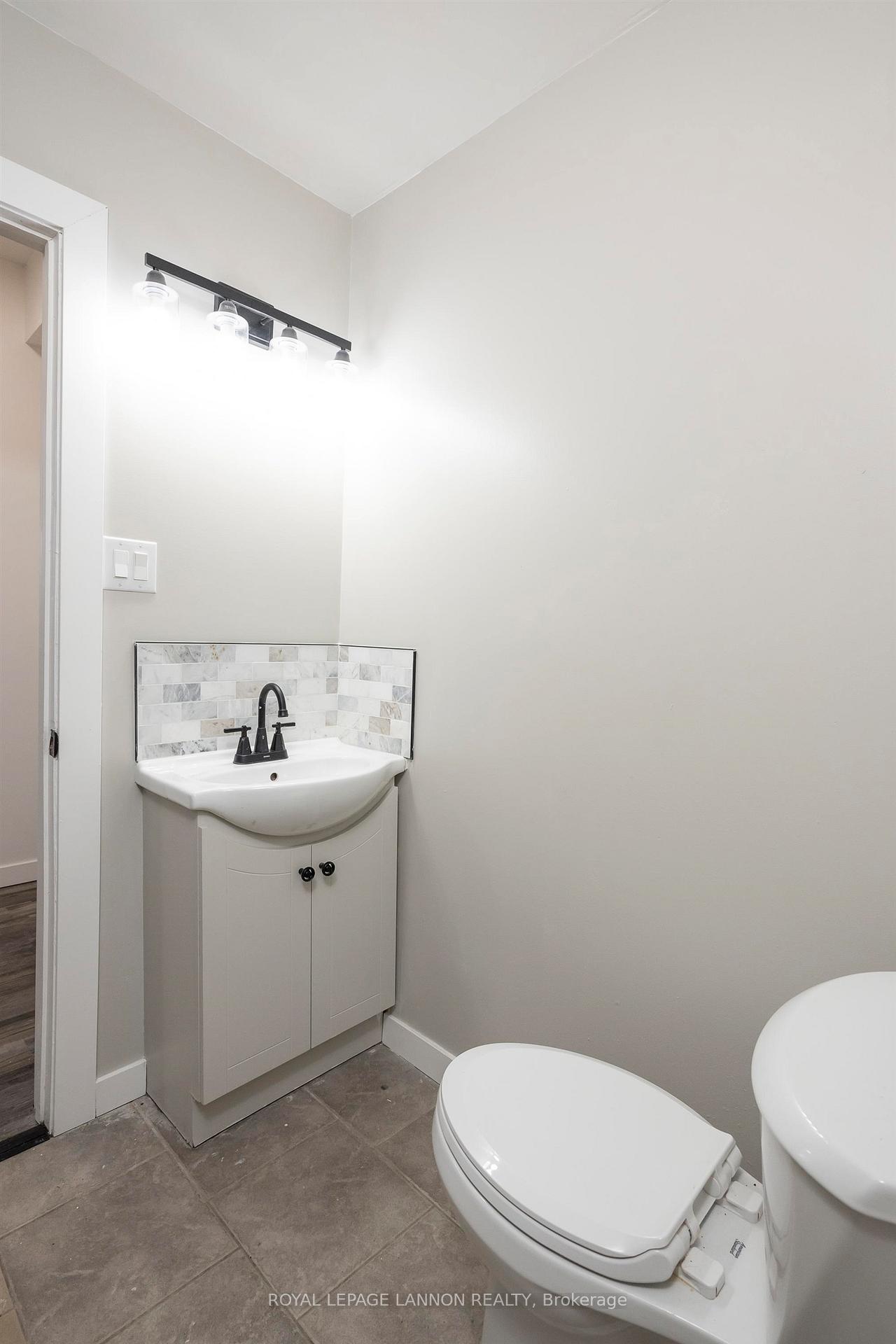 Photo 23 of 140 Frederica St E, Thunder Bay, Westfort — HOMEH