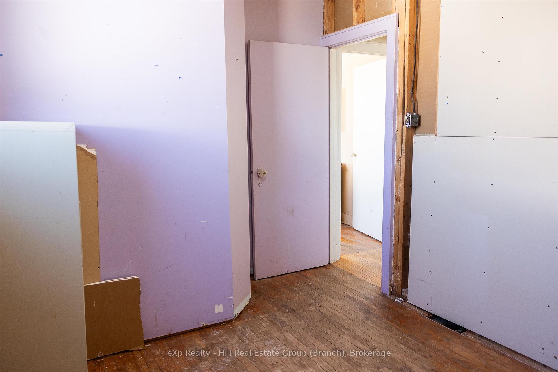 Photo 17 of 202 Pine Street, Thunder Bay, College Heights — HOMEH