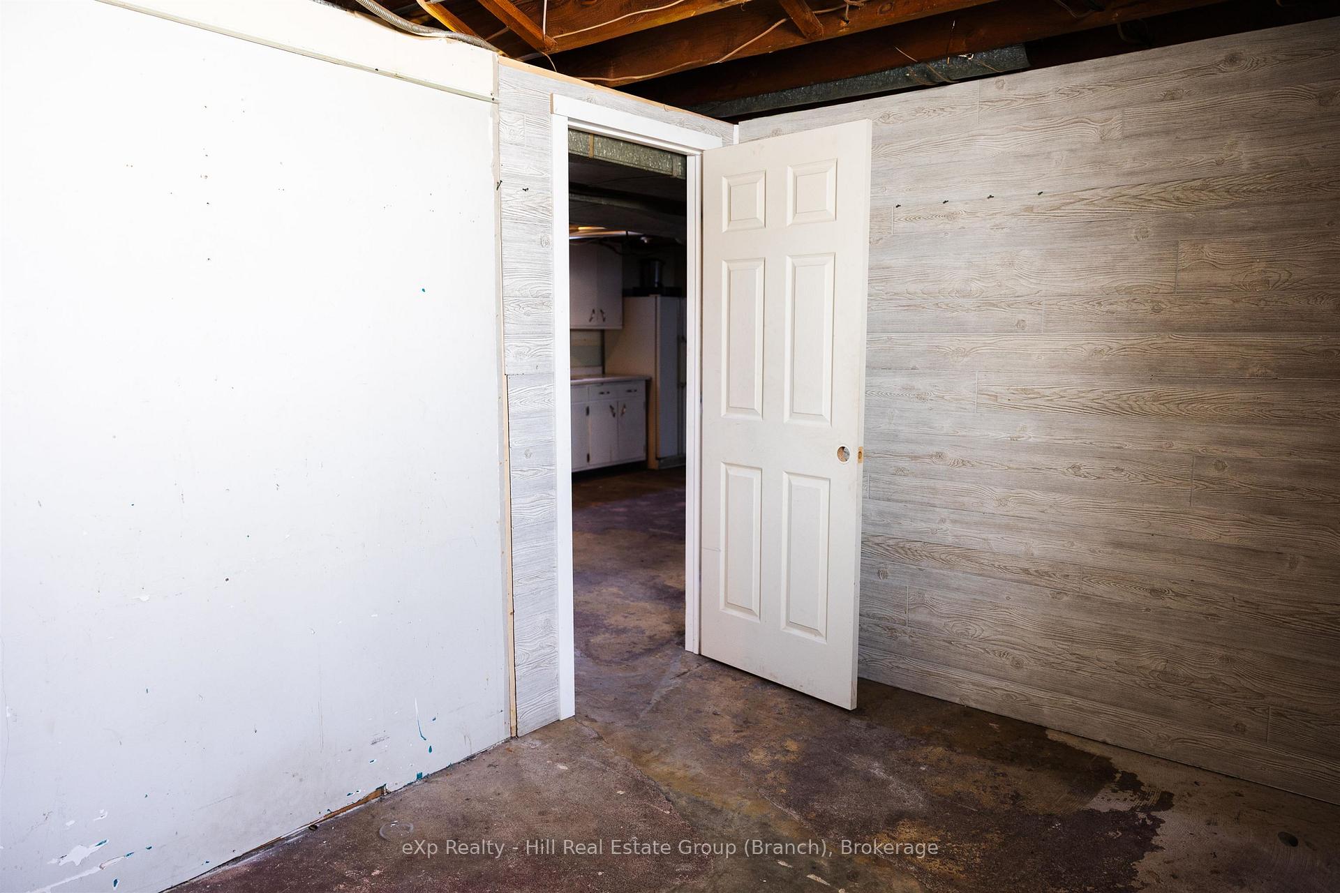 Photo 21 of 202 Pine Street, Thunder Bay, College Heights — HOMEH