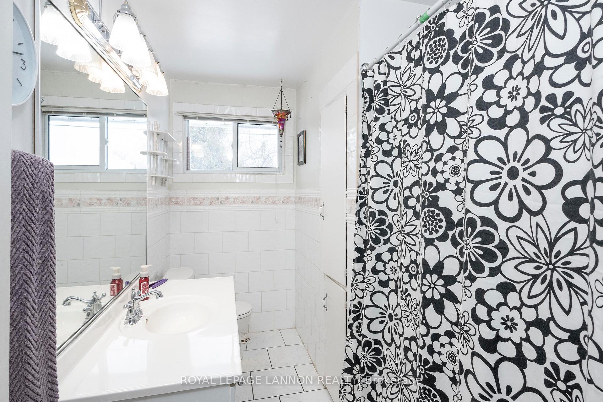 Photo 25 of 164 Robinson Drive, Thunder Bay, Grandview — HOMEH