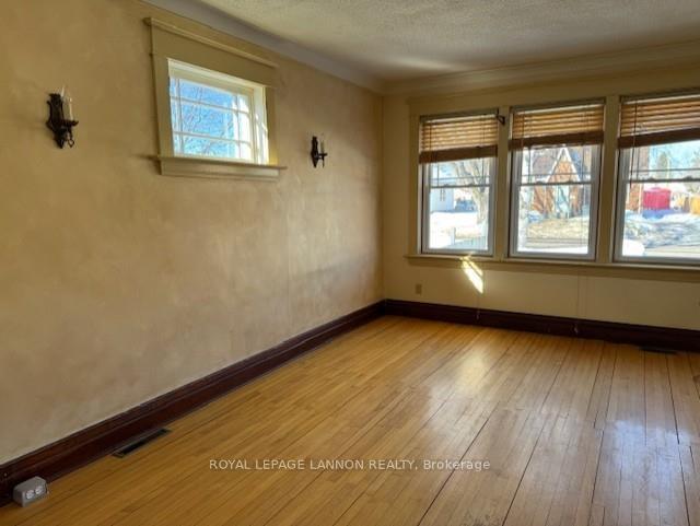 Photo 6 of 182 Francis Street E, Thunder Bay, Westfort — HOMEH