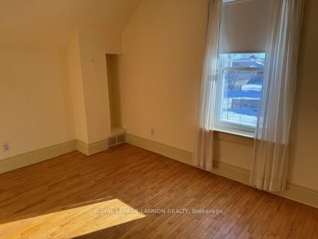 Photo 11 of 182 Francis Street E, Thunder Bay, Westfort — HOMEH