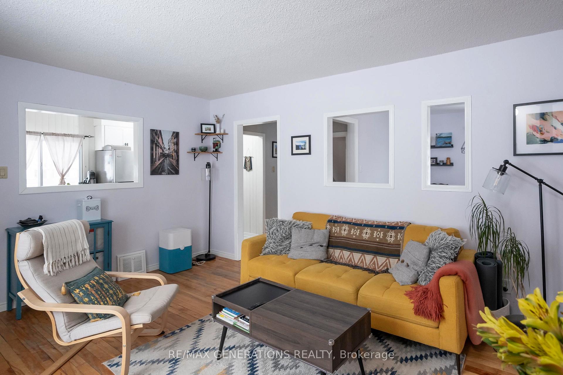 Photo 2 of 113 Ray Boulevard, Thunder Bay, Mariday Heights — HOMEH