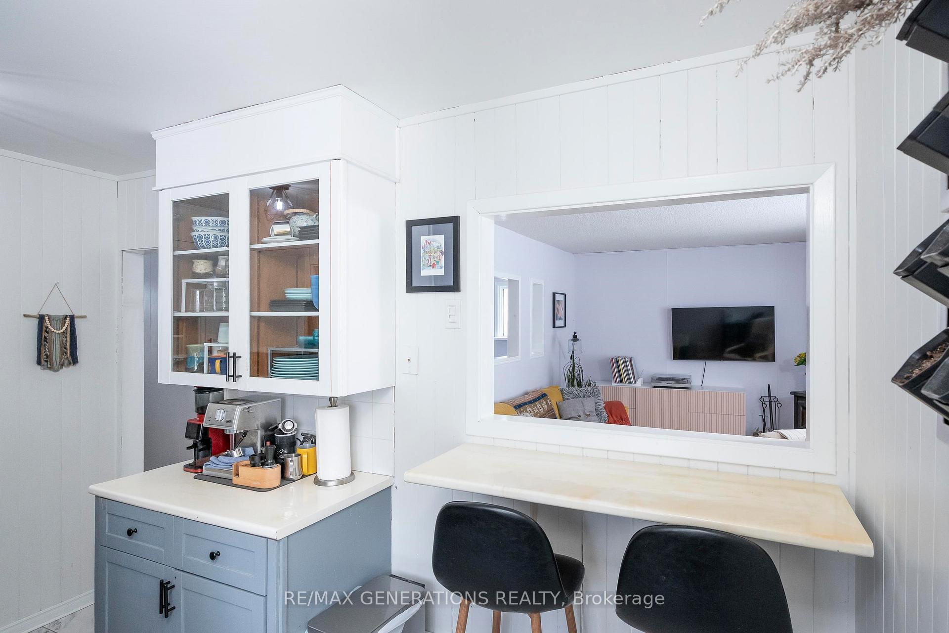Photo 12 of 113 Ray Boulevard, Thunder Bay, Mariday Heights — HOMEH