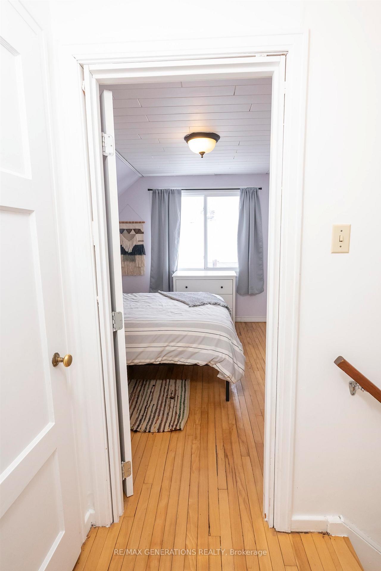Photo 15 of 113 Ray Boulevard, Thunder Bay, Mariday Heights — HOMEH