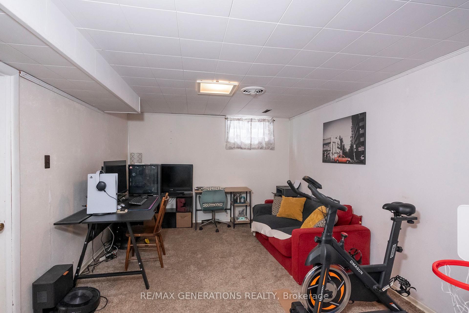 Photo 25 of 113 Ray Boulevard, Thunder Bay, Mariday Heights — HOMEH