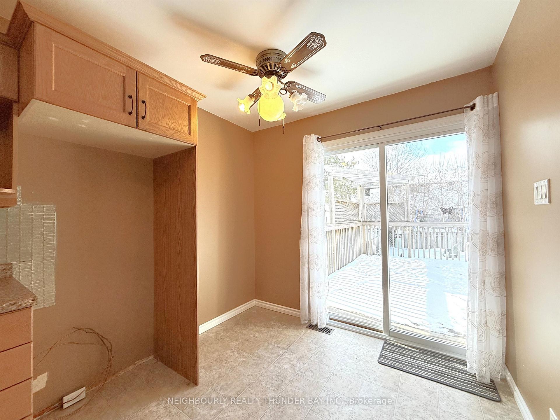 Photo 9 of 431 Simon Fraser Drive, Thunder Bay, Northwood Park — HOMEH