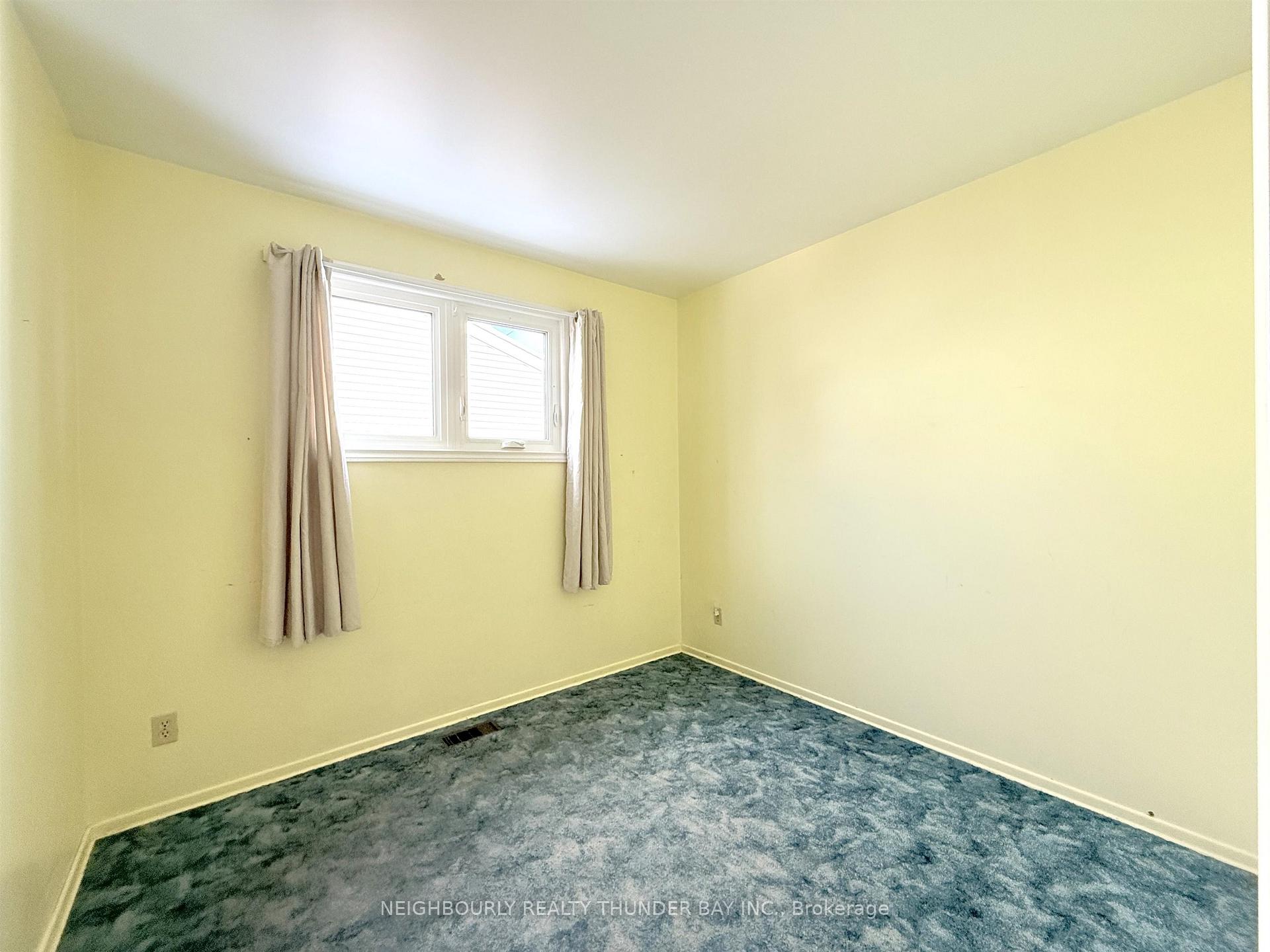 Photo 14 of 431 Simon Fraser Drive, Thunder Bay, Northwood Park — HOMEH