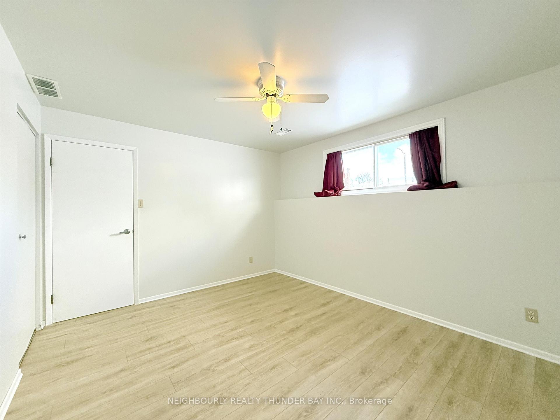 Photo 18 of 431 Simon Fraser Drive, Thunder Bay, Northwood Park — HOMEH
