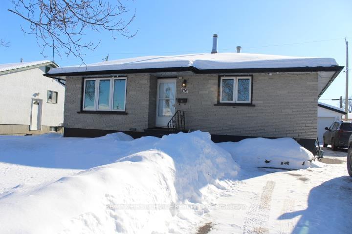Photo 1 of 176 University Drive, Thunder Bay, Northwood Park — HOMEH