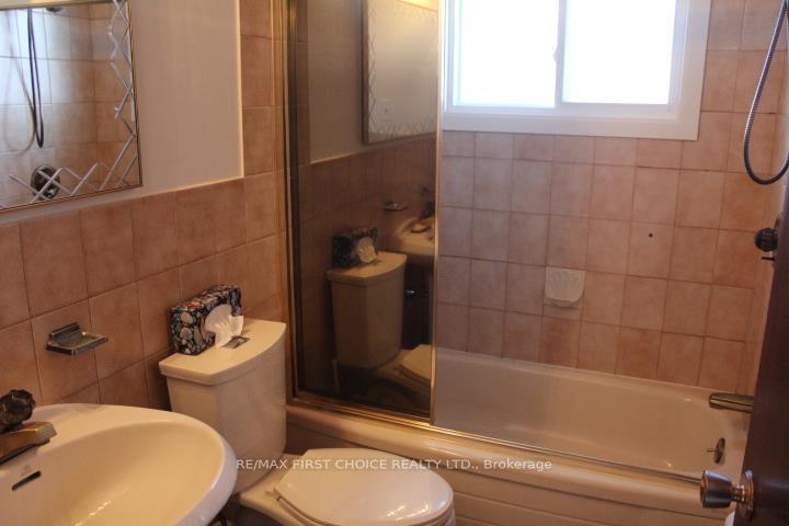 Photo 12 of 176 University Drive, Thunder Bay, Northwood Park — HOMEH