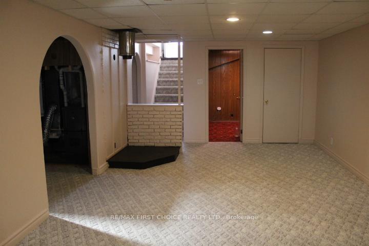 Photo 18 of 176 University Drive, Thunder Bay, Northwood Park — HOMEH