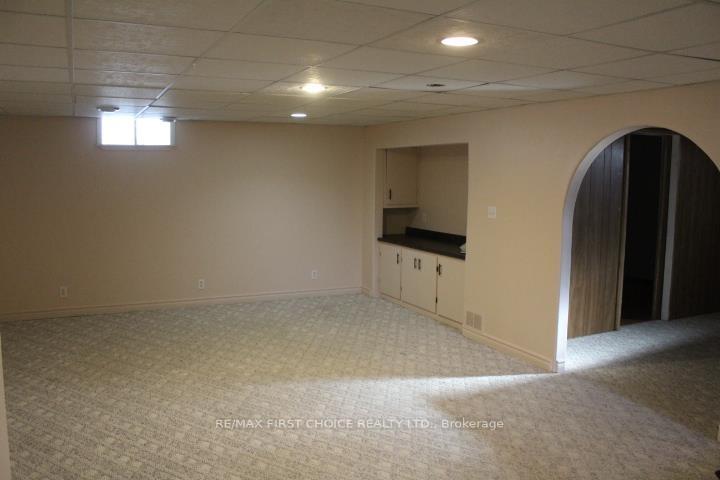 Photo 19 of 176 University Drive, Thunder Bay, Northwood Park — HOMEH