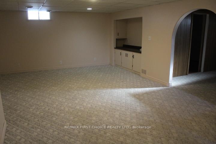 Photo 20 of 176 University Drive, Thunder Bay, Northwood Park — HOMEH