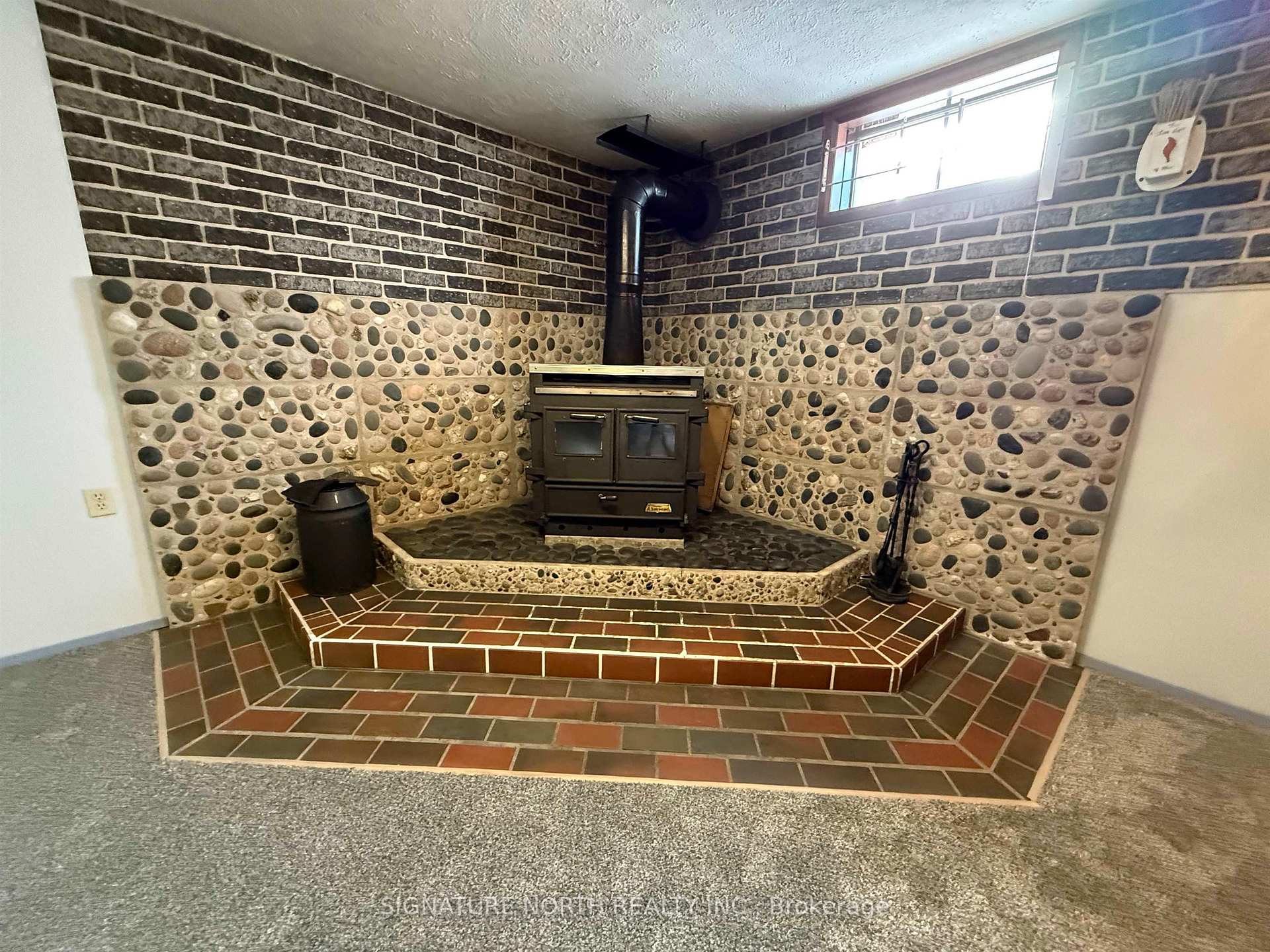 Photo 12 of 467 Sycamore Place, Thunder Bay, Northwood Park — HOMEH