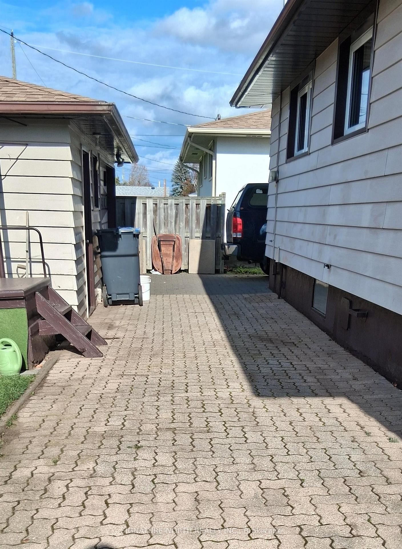Photo 37 of 467 Sycamore Place, Thunder Bay, Northwood Park — HOMEH