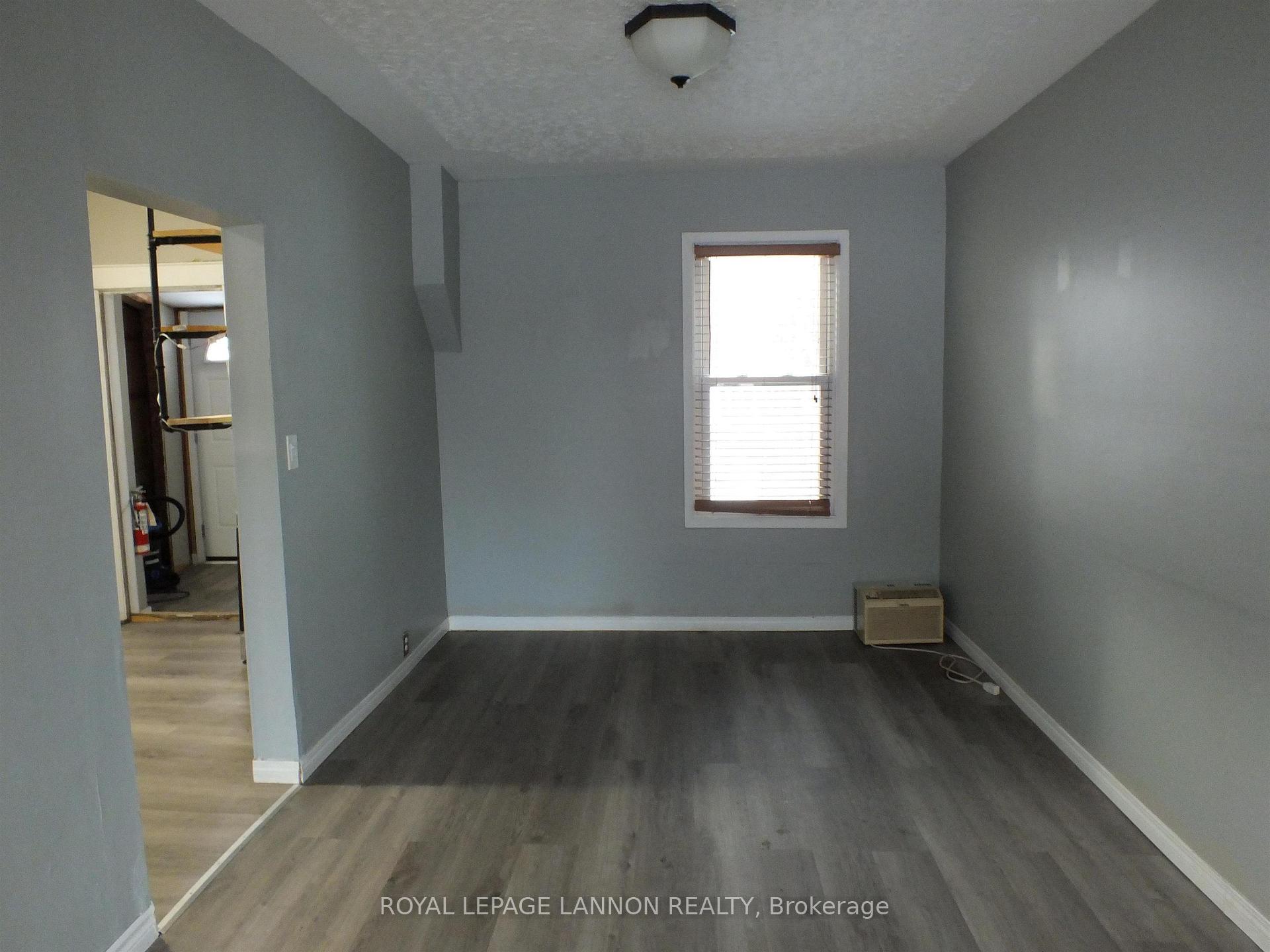 Photo 4 of 225 Balmoral Street, Thunder Bay, McKeller Park — HOMEH