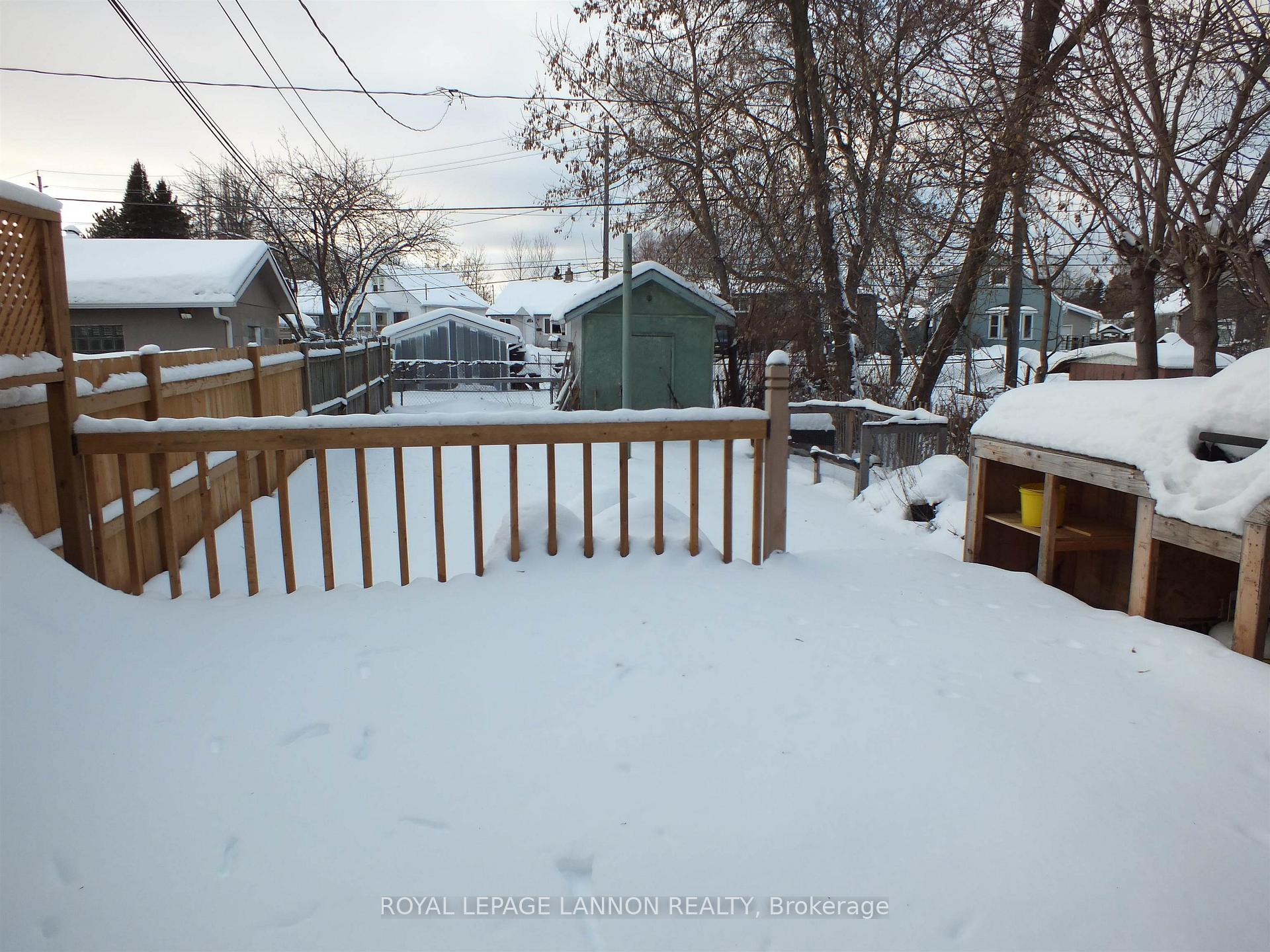 Photo 9 of 225 Balmoral Street, Thunder Bay, McKeller Park — HOMEH