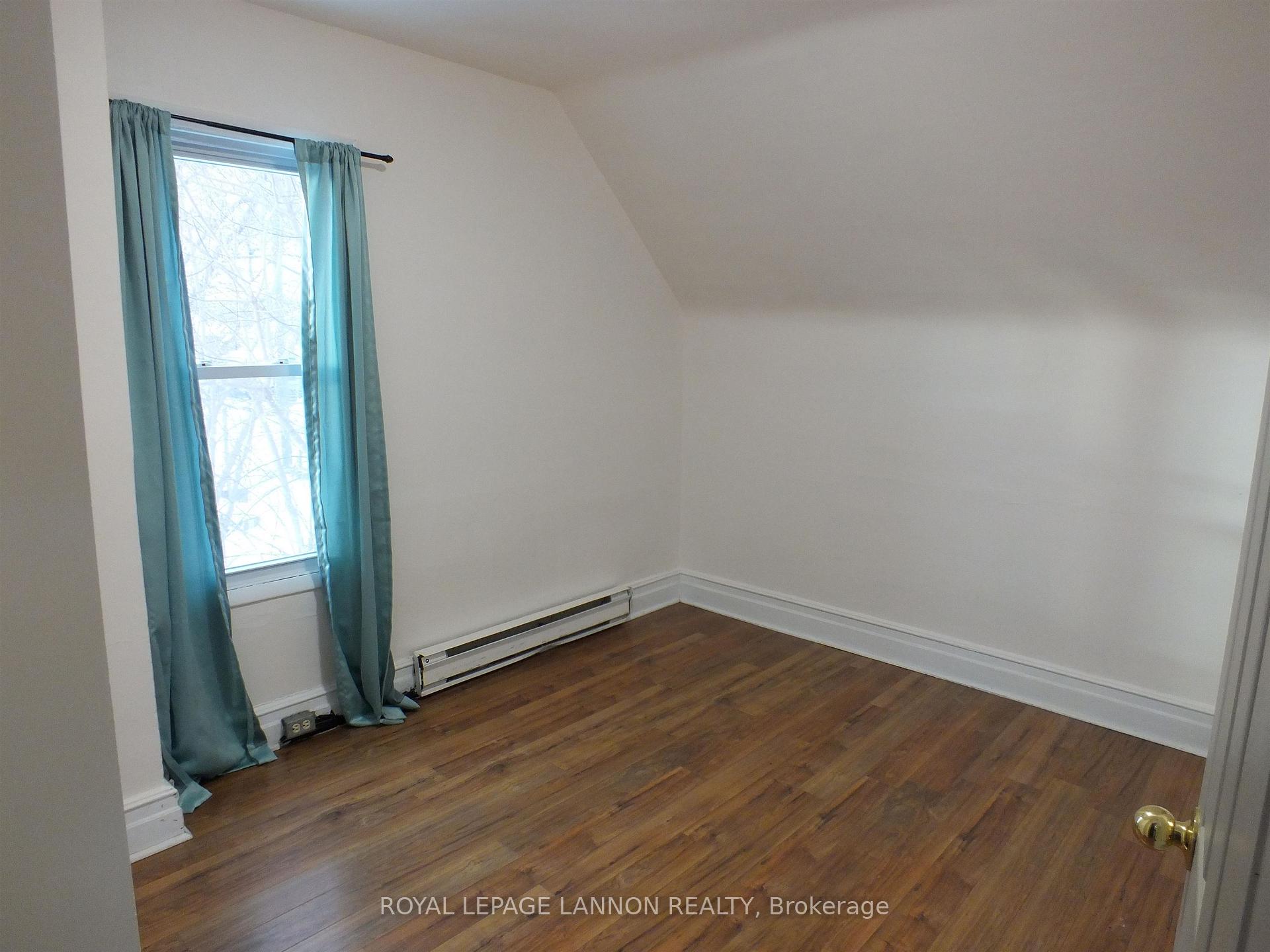 Photo 16 of 225 Balmoral Street, Thunder Bay, McKeller Park — HOMEH